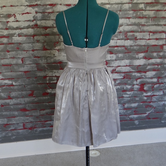 party dress - Picture 2 of 2